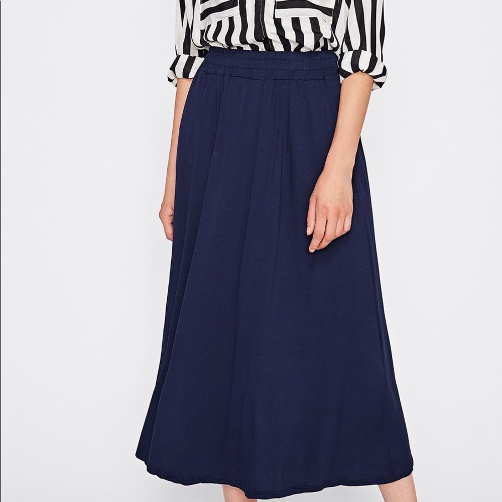 🆕Blue crinkle swing midi skirt - Picture 6 of 7